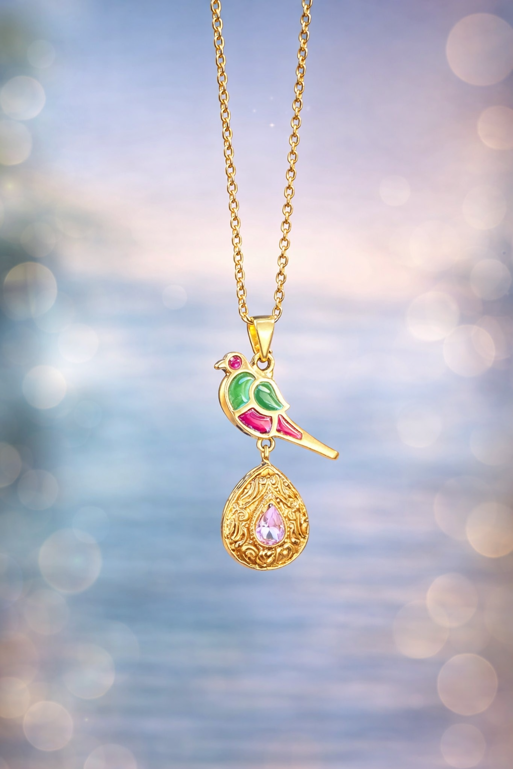 Maina Pendant